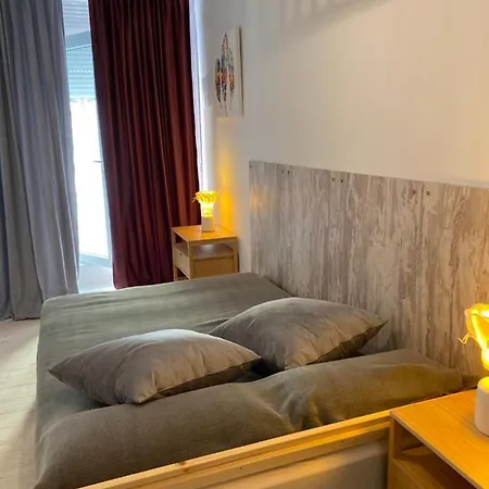 בית הארחה Loft Valentia Tous