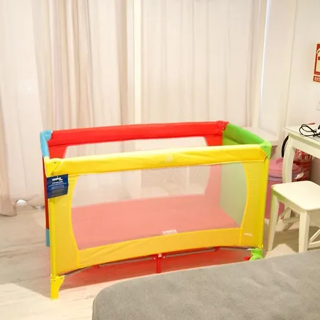 Loft Valentia Tous בית הארחה קלפה
